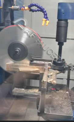 Máy làm vòi nước tự động robot Máy cưa thông minh CNC