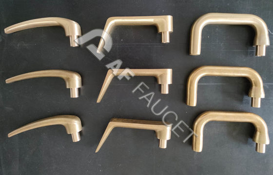 Máy đánh bóng vòi mặt gương Máy đánh bóng tay cầm CNC Cho đồ vệ sinh
